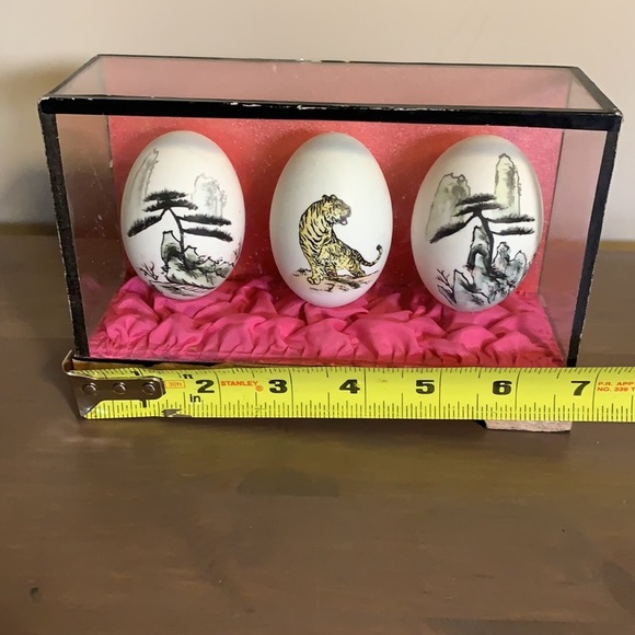 Vintage Hand Painted Japanese Eggs in Sealed Box - Picture 11 of 14